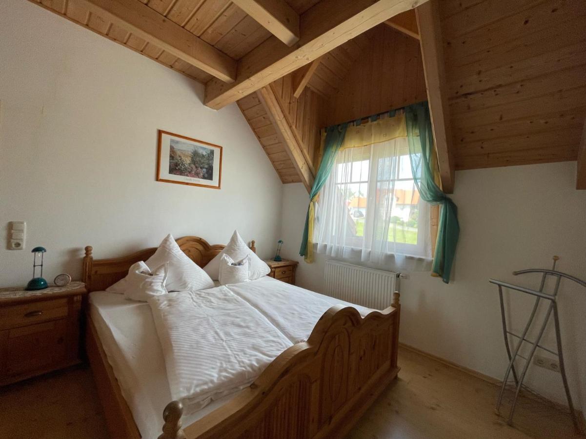 Ferienwohnungen Am Kirchberg Kapplblick Neualbenreuth Esterno foto